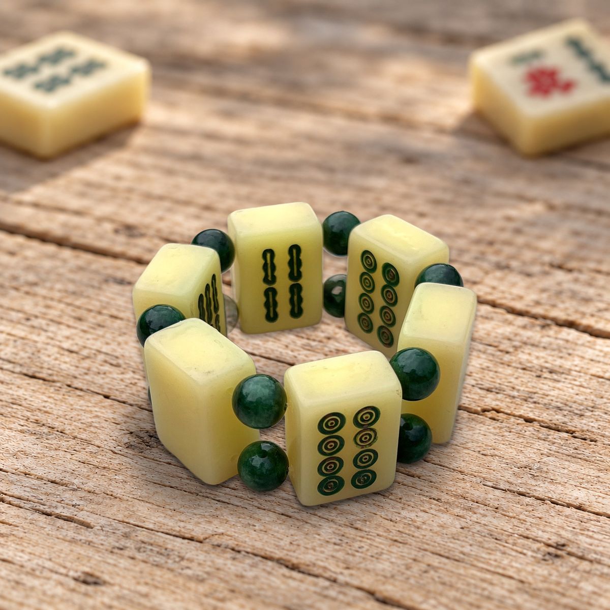 Bracelet Bambous et Cercles : tuiles bambous et cercles, perles vertes
