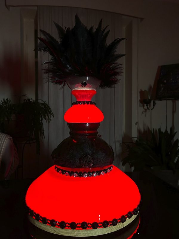 Lumineuse Joséphine — Ambassadrice de la Haute Couture française